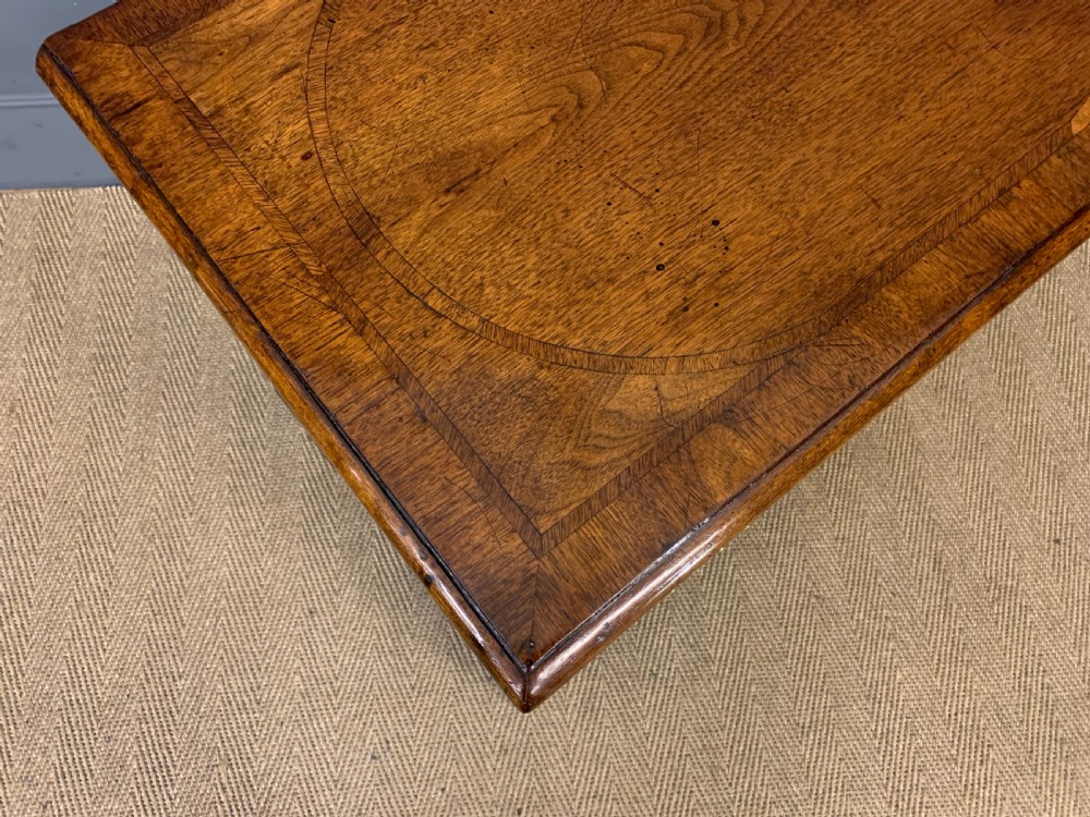 Early Georgian Walnut Bachelors Chest View X