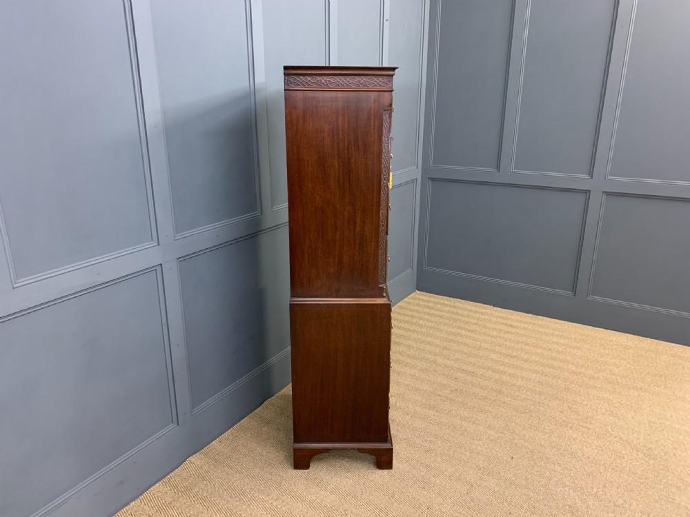 Chippendale Style Flame Mahogany Chest on Chest View X