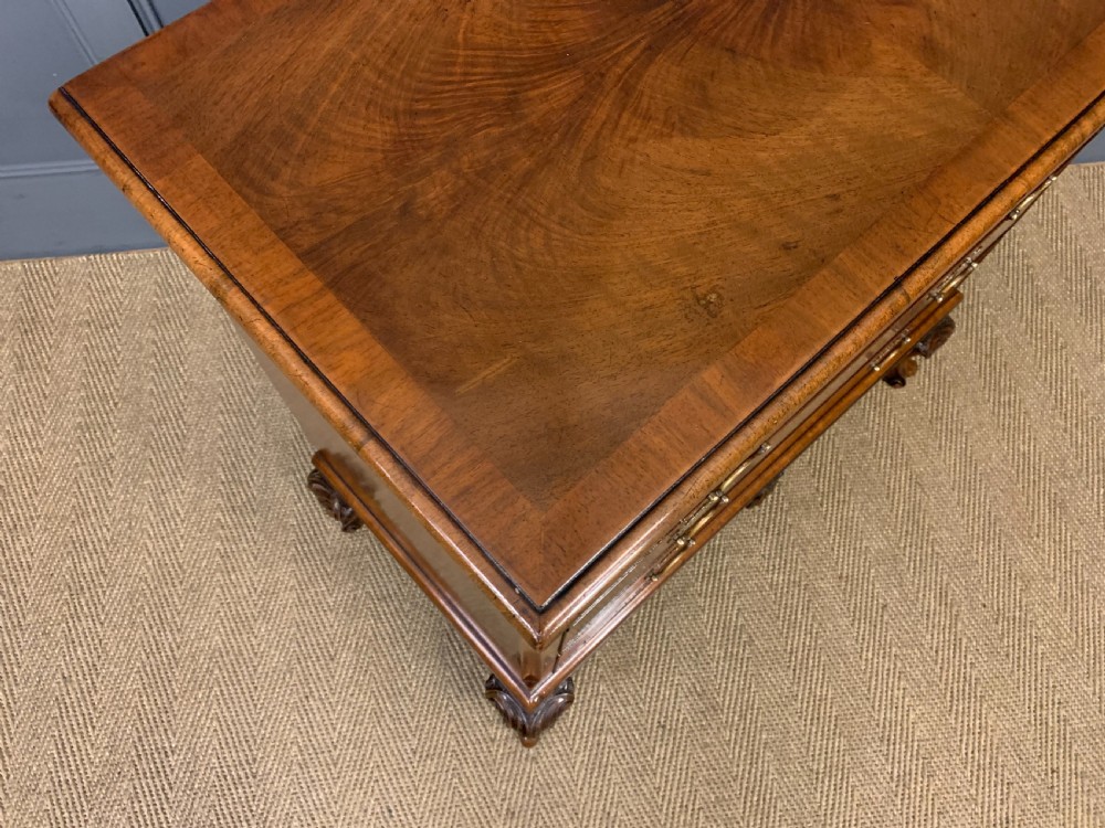 Queen Anne Style Burr Walnut Chest of Drawers View XIII