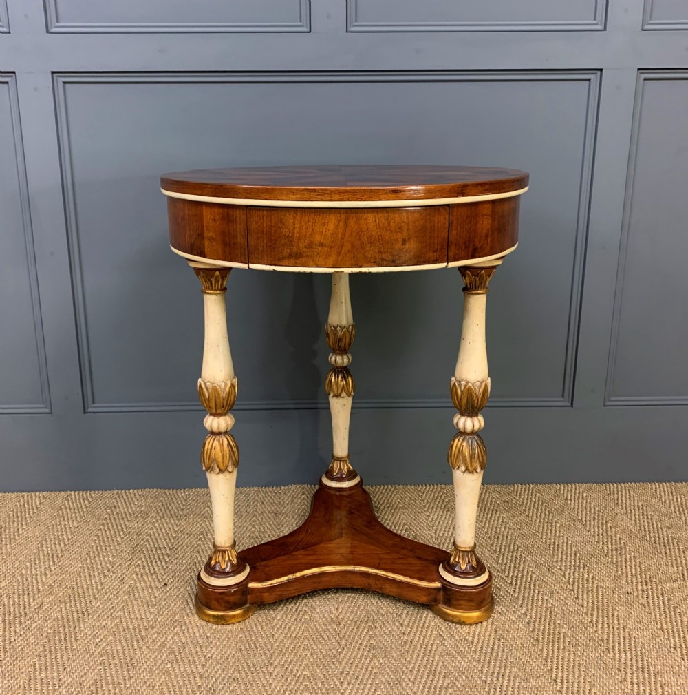 Segmented Top Centre Table View VI