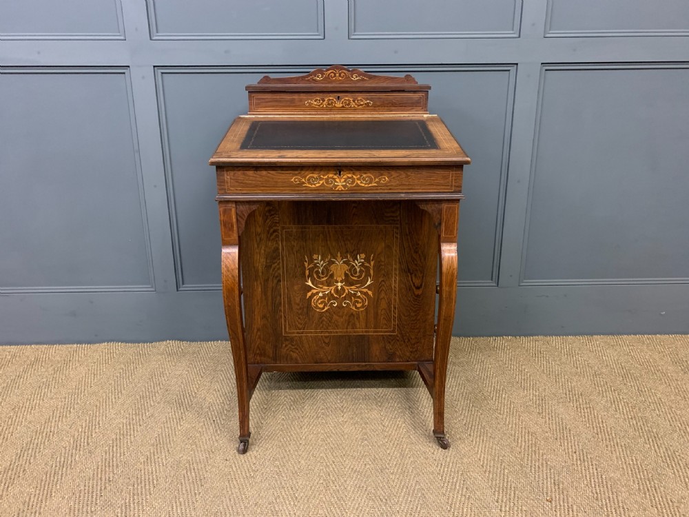 Late Victorian Inlaid Rosewood Davenport View II