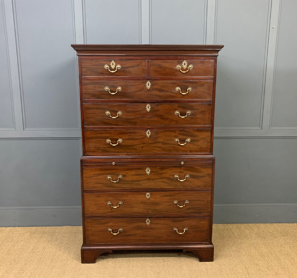 Georgian Mahogany Chest on Chest