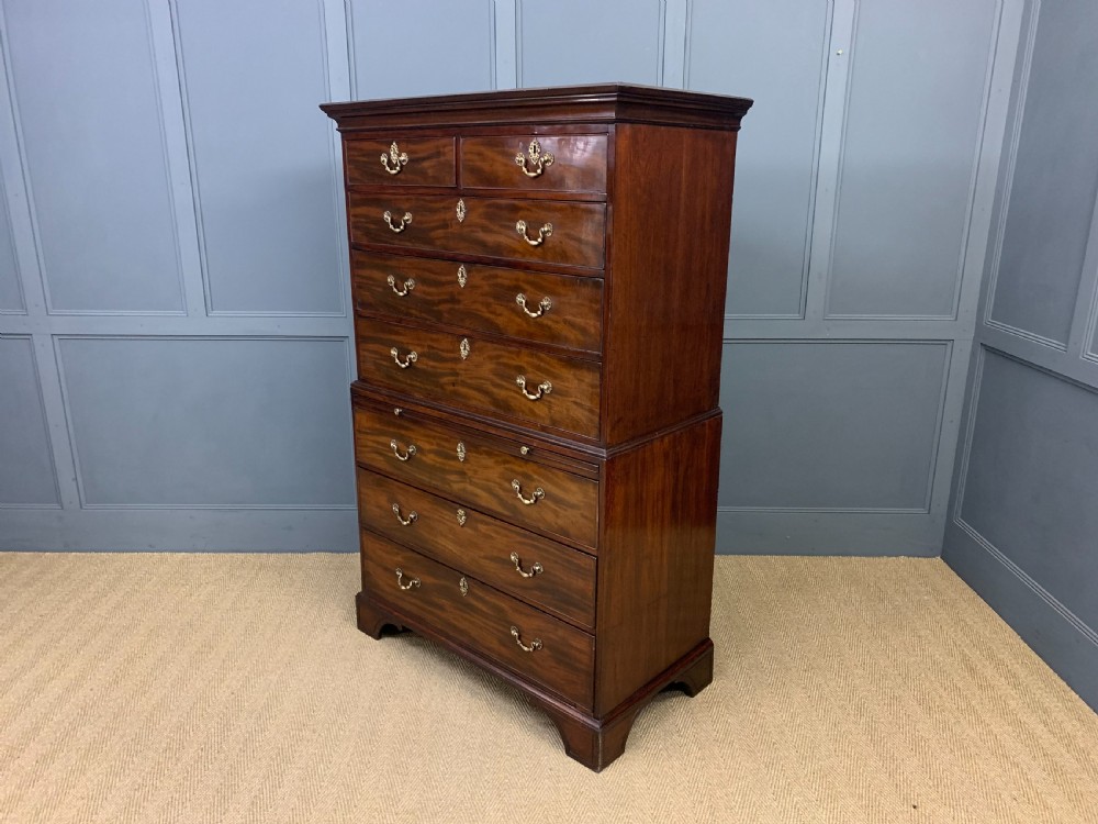 Georgian Mahogany Chest on Chest View V