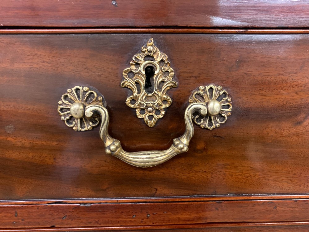 Georgian Mahogany Chest on Chest View VII