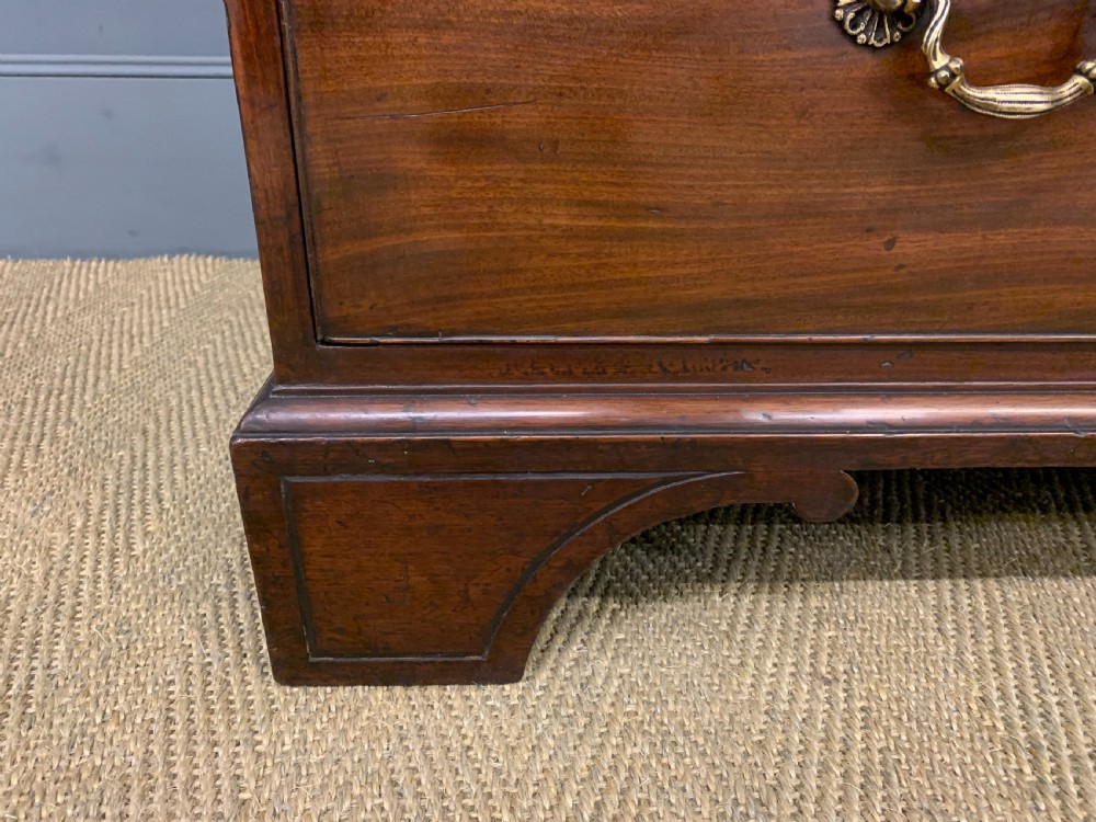 Georgian Mahogany Chest on Chest View VIII