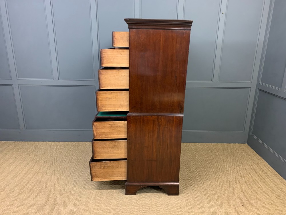 Georgian Mahogany Chest on Chest View XV