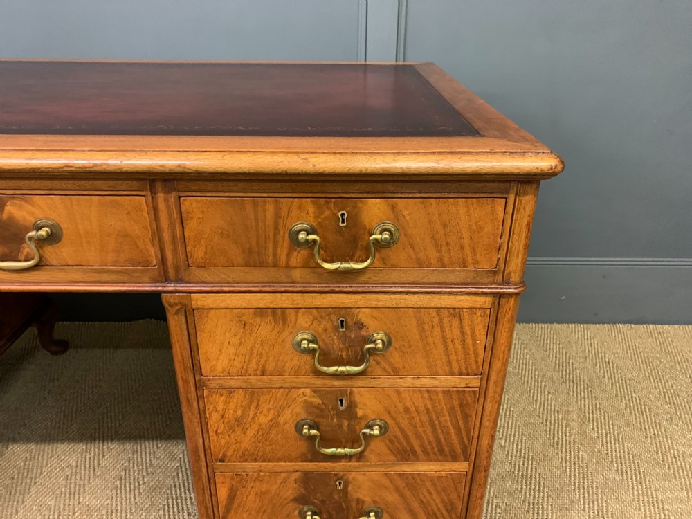 Flame Mahogany Pedestal Desk View VII