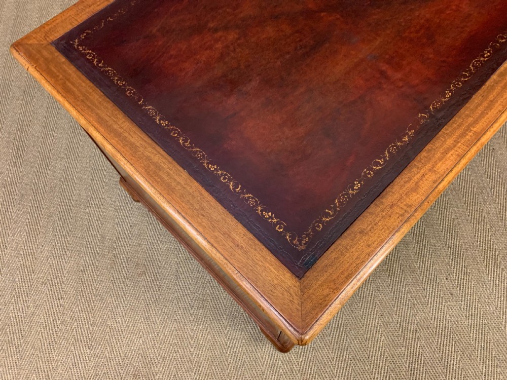 Flame Mahogany Pedestal Desk View XI