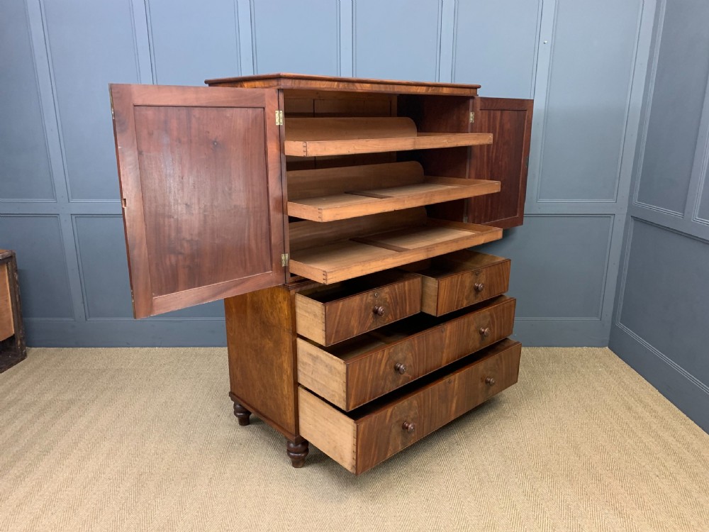 Early 19th Century Flame Mahogany Linen Press View XI