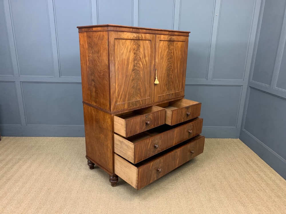 Early 19th Century Flame Mahogany Linen Press View XII