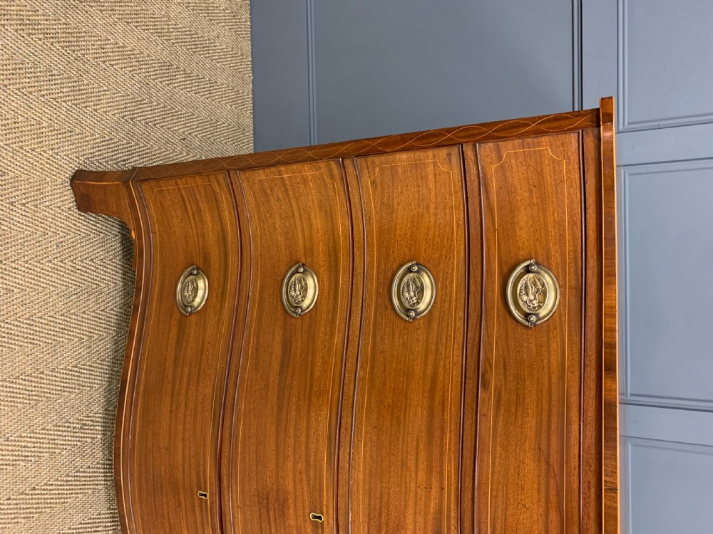 Georgian Inlaid Mahogany Serpentine Chest of Drawers View VII