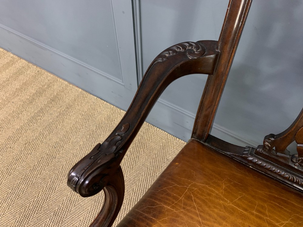 Set of 12 Chippendale Style Dining Chairs View XVII