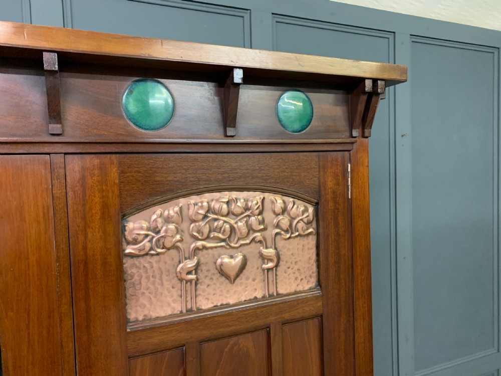 Shapland and Petter Arts and Crafts Wardrobe View XIII