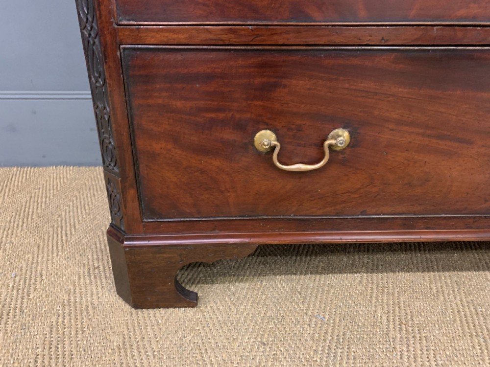 Georgian Mahogany Chest of Drawers View VI