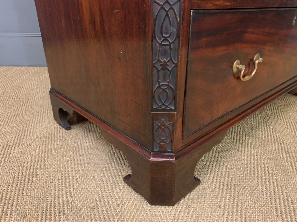 Georgian Mahogany Chest of Drawers View VIII
