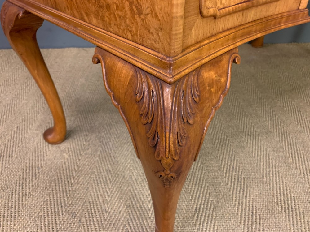 Burr Walnut Dressing Table View XIV