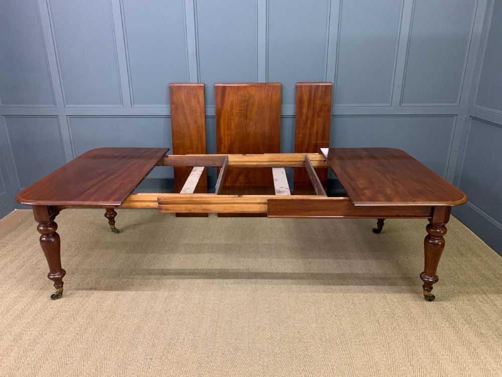 William IV Mahogany 3 Leaf Extending Dining Table View III