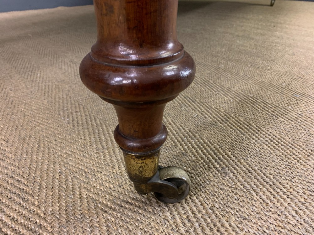 William IV Mahogany 3 Leaf Extending Dining Table View X