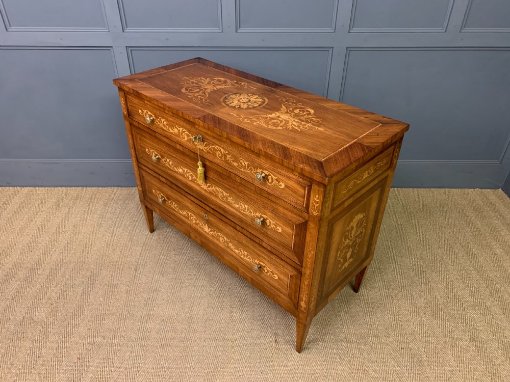 Italian Marquetry Walnut Commode View XIV