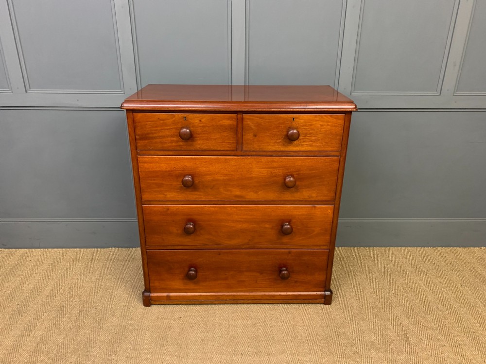 Victorian Mahogany Chest of Drawers
