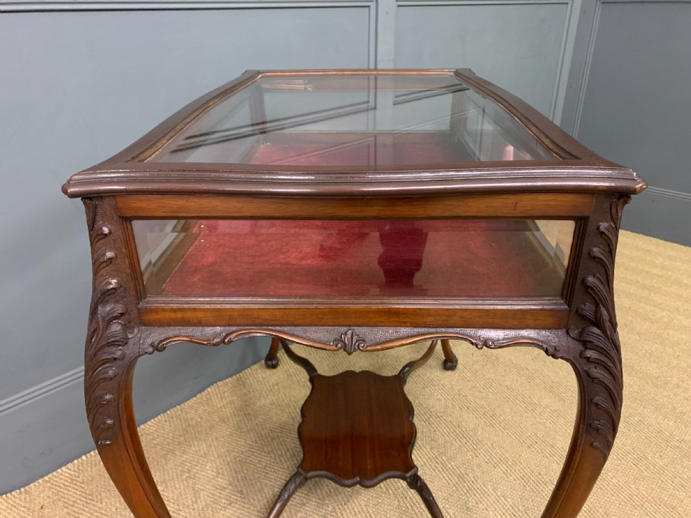 Mahogany Bijouterie Table View X