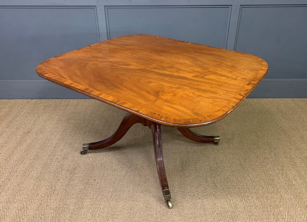 Georgian Mahogany Breakfast Table