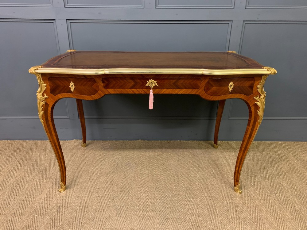 Fine Quality 19th Century French Bureau Plat View III