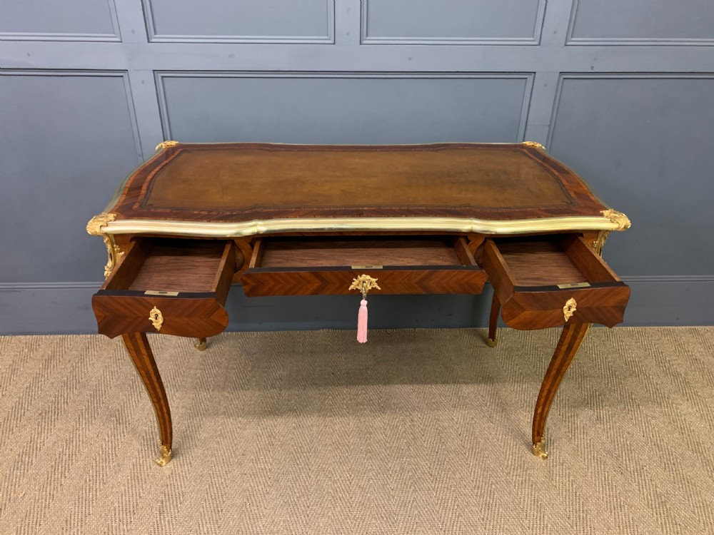 Fine Quality 19th Century French Bureau Plat View VIII