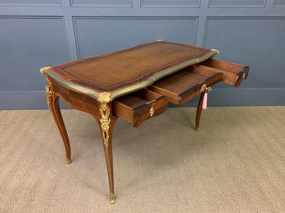 Fine Quality 19th Century French Bureau Plat View XVI