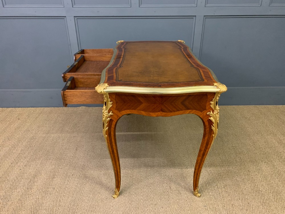 Fine Quality 19th Century French Bureau Plat View XVIII