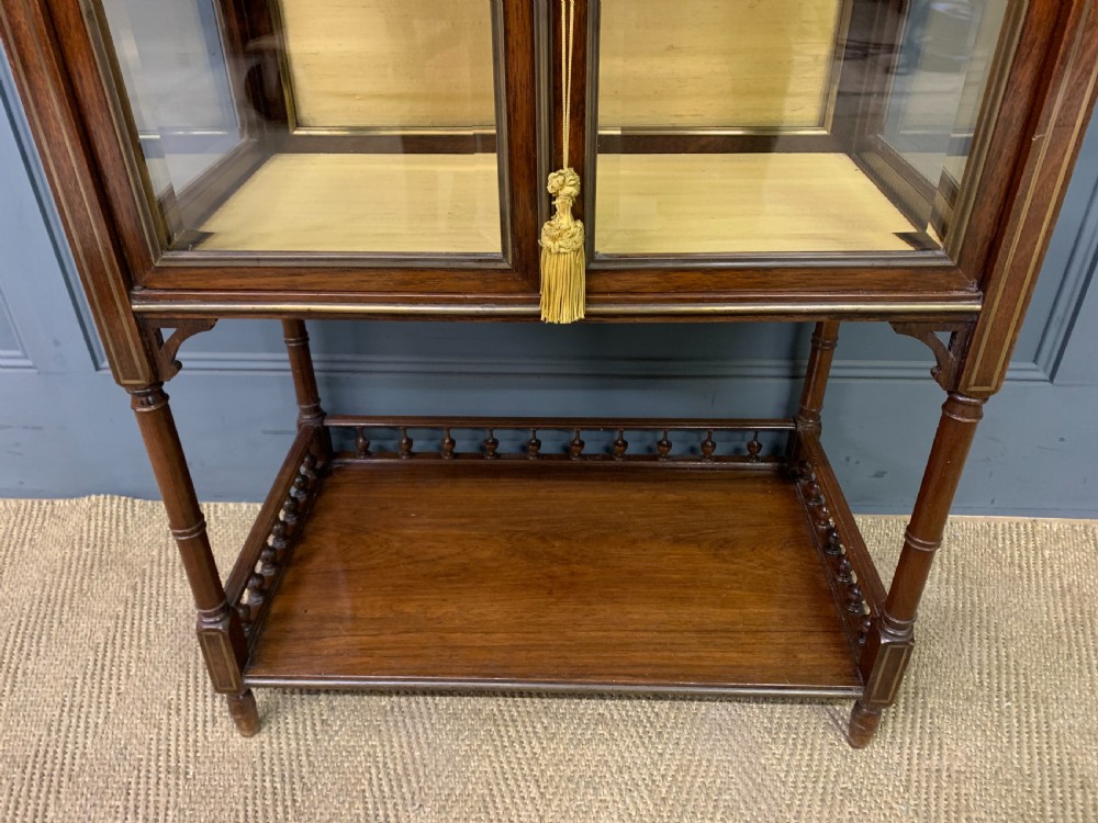 Victorian Rosewood Cabinet / Whatnot View VIII