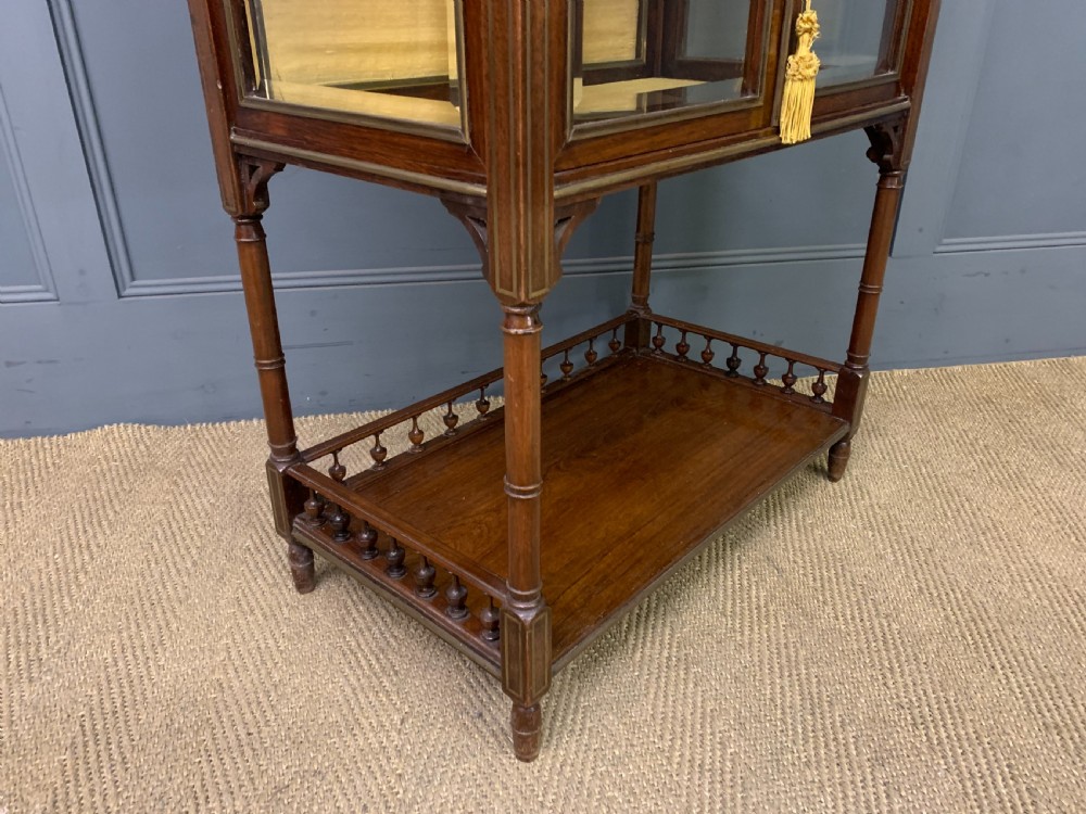 Victorian Rosewood Cabinet / Whatnot View XIV