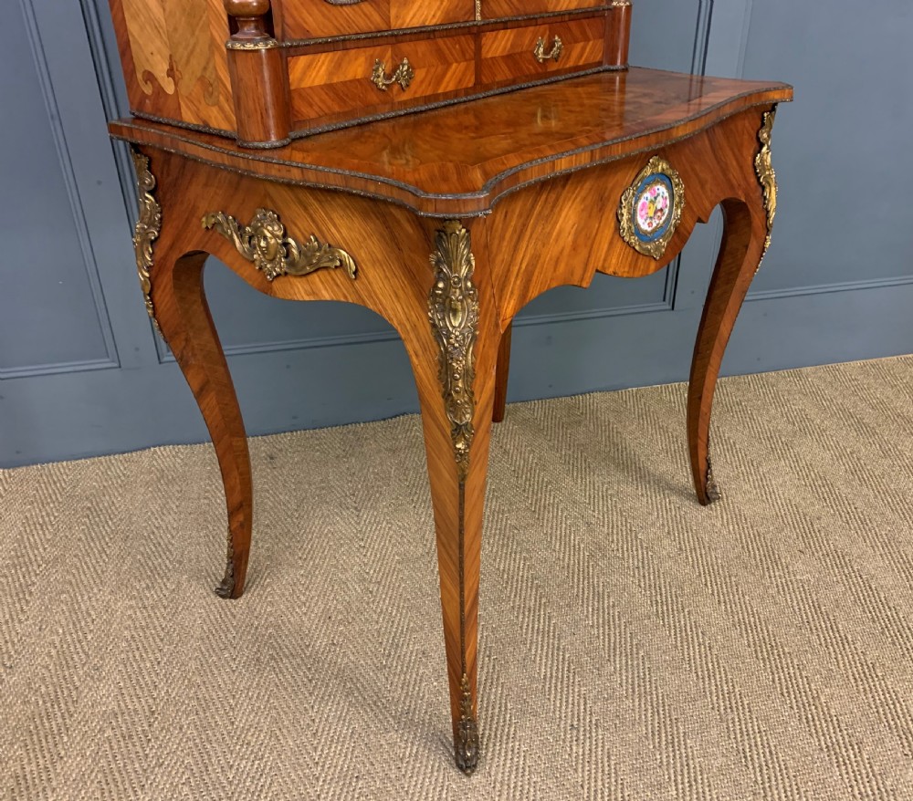 Kingwood and Walnut Bonheur Du Jour View XIV