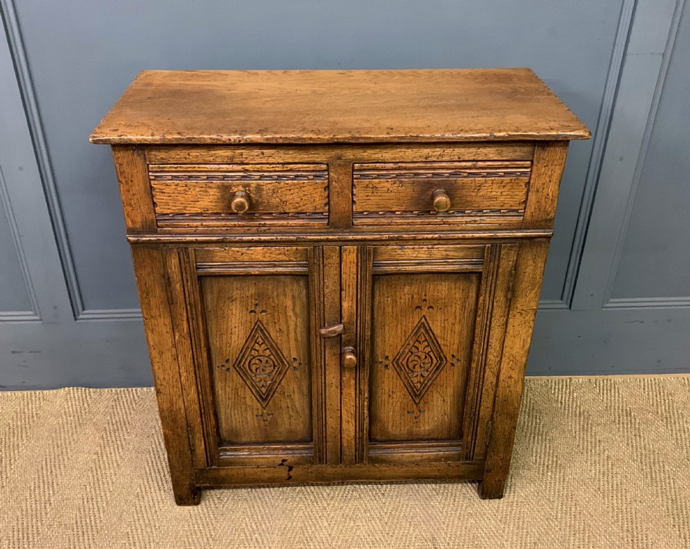 Ipswich Oak Cupboard View II
