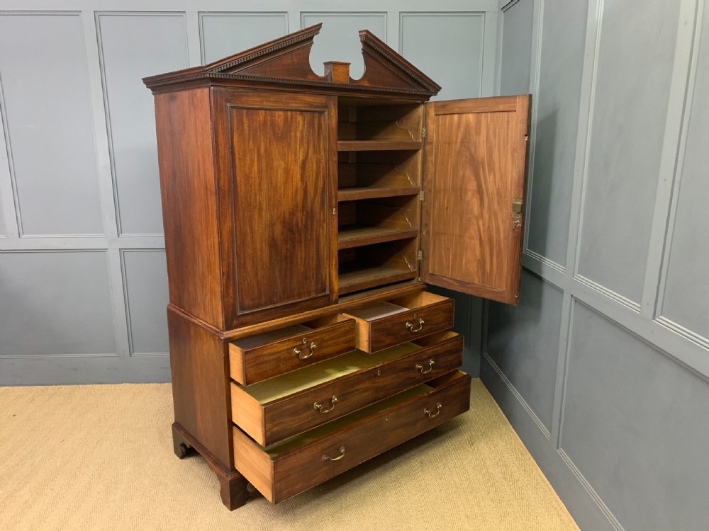 Georgian Mahogany Linen Press View XVI