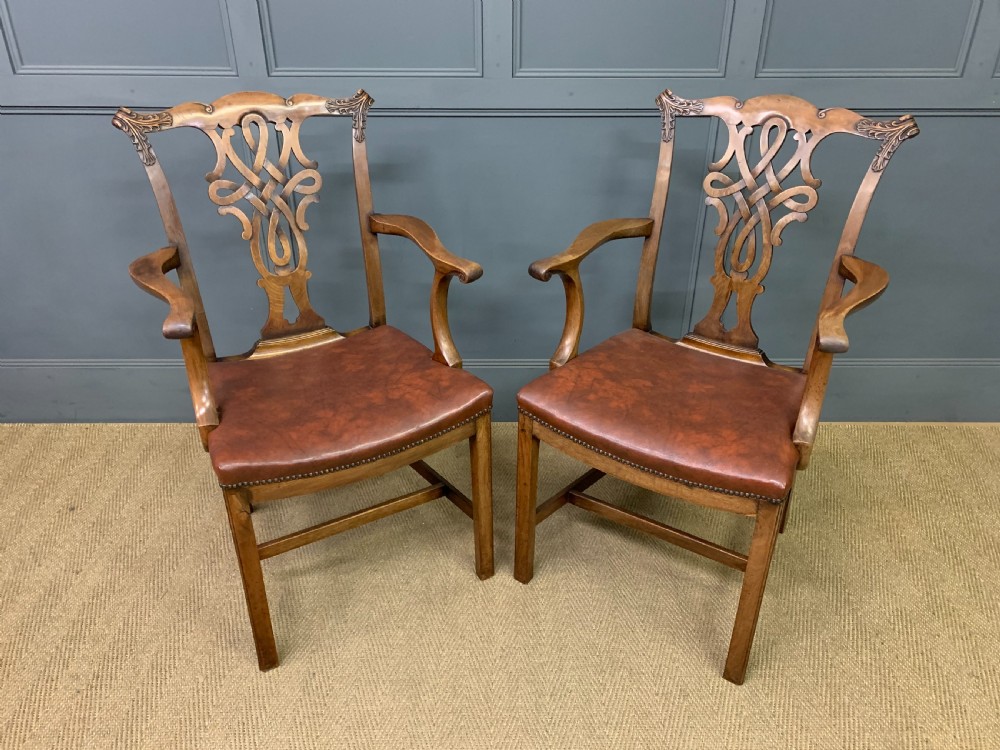 Set of 8 Mahogany Chippendale Style Dining Chairs View XII