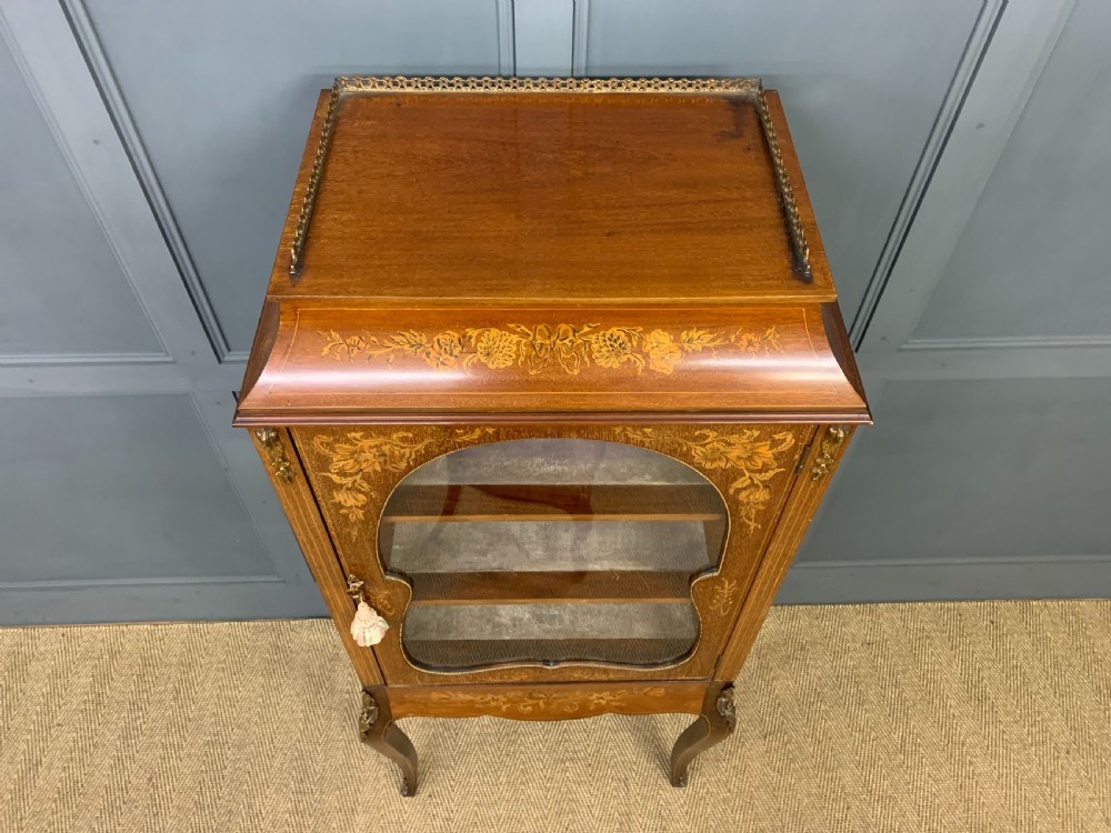 Inlaid Mahogany Vitrine View IV