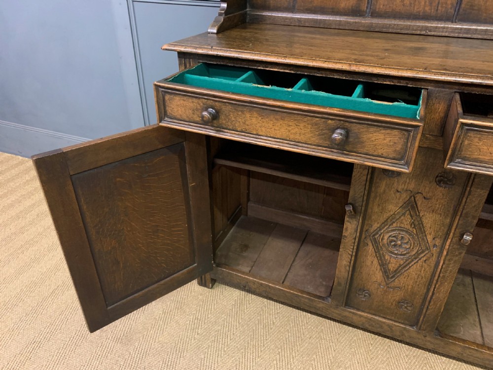 Ipswich Oak Dresser View XI