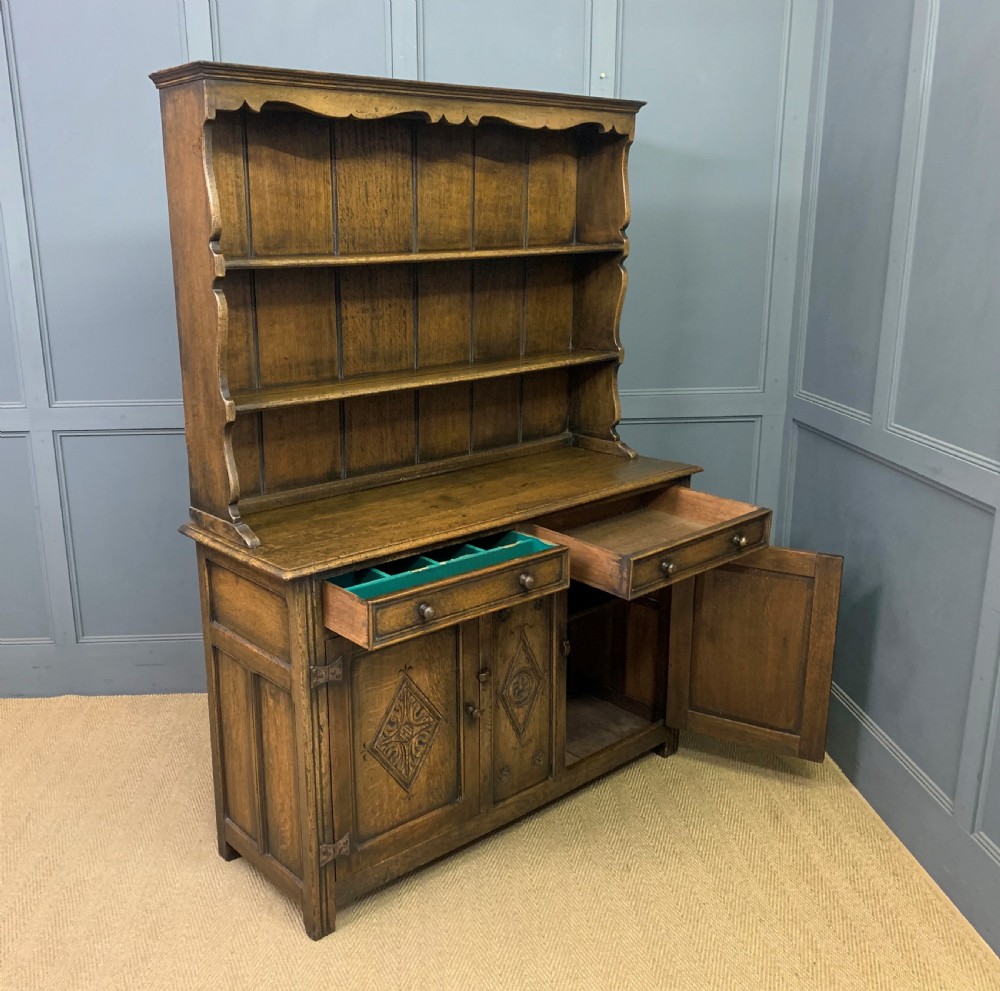 Ipswich Oak Dresser View XV