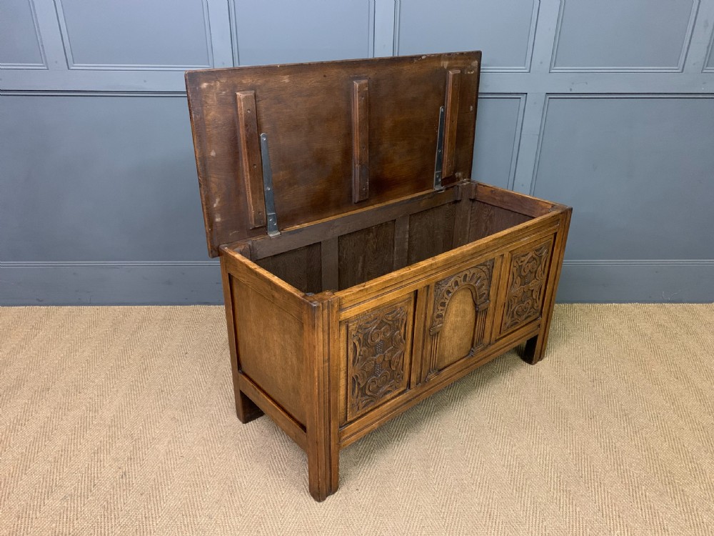 Ipswich Oak Coffer View IX