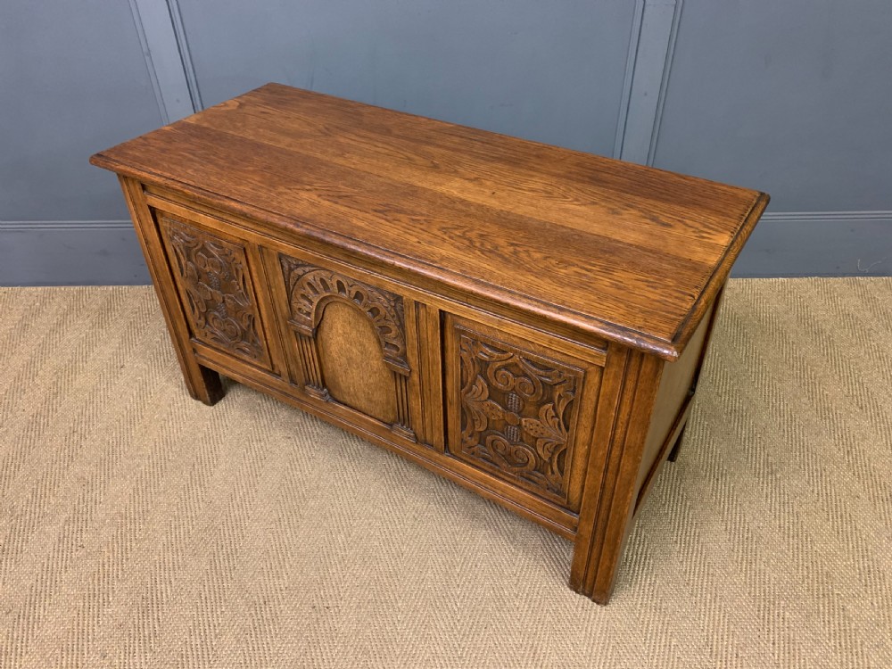 Ipswich Oak Coffer View X