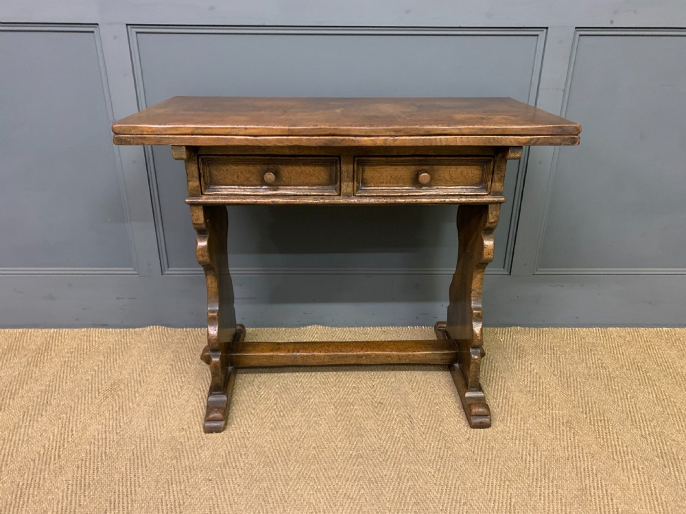Ipswich Oak Side Table View II