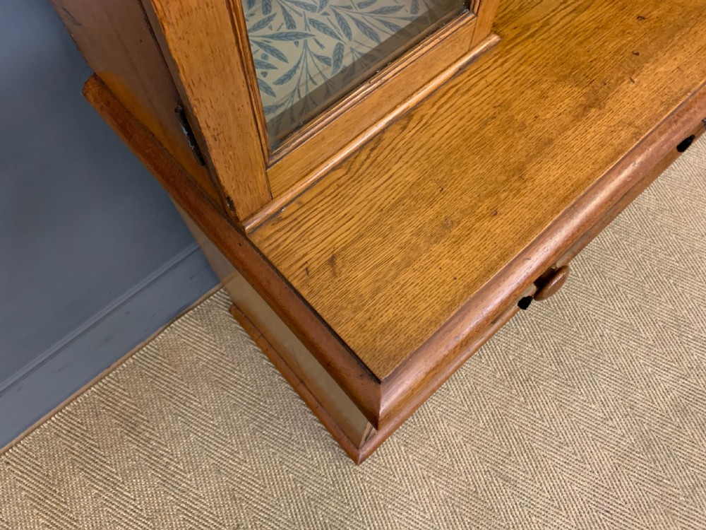 19th Century Oak Country Kitchen Dresser View VII