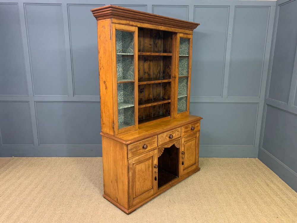 19th Century Oak Country Kitchen Dresser View VIII