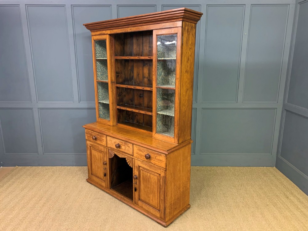 19th Century Oak Country Kitchen Dresser View X