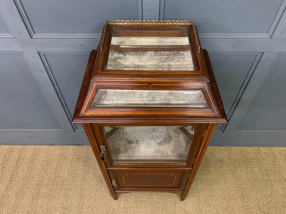 Inlaid Mahogany Bijouterie Cabinet View V