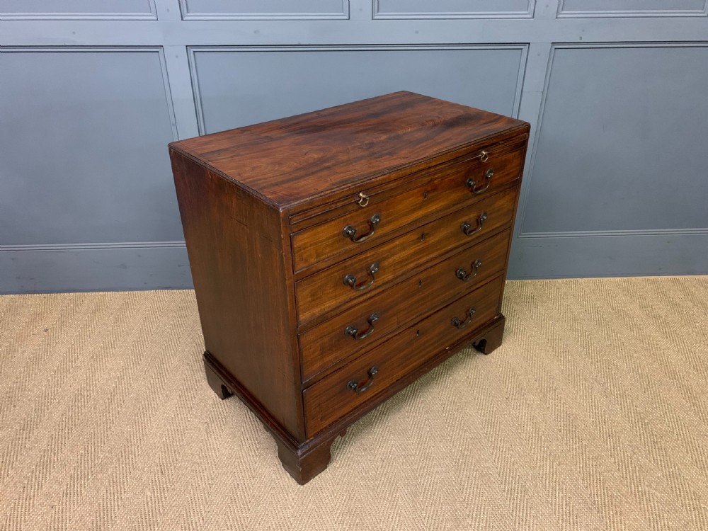 George III Mahogany Bachelors Chest of Drawers View VIII