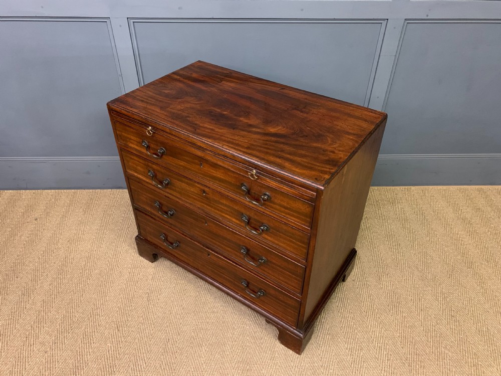 George III Mahogany Bachelors Chest of Drawers View XIII