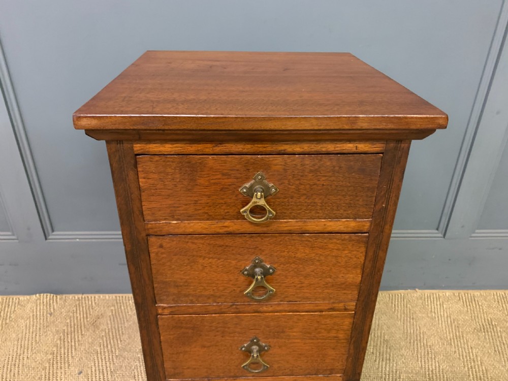 Pair of Victorian Bedside Chests View VIII