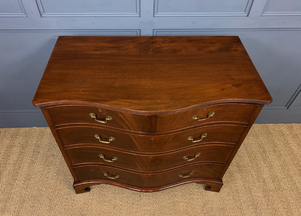 Serpentine Mahogany Chest of Drawers View IV